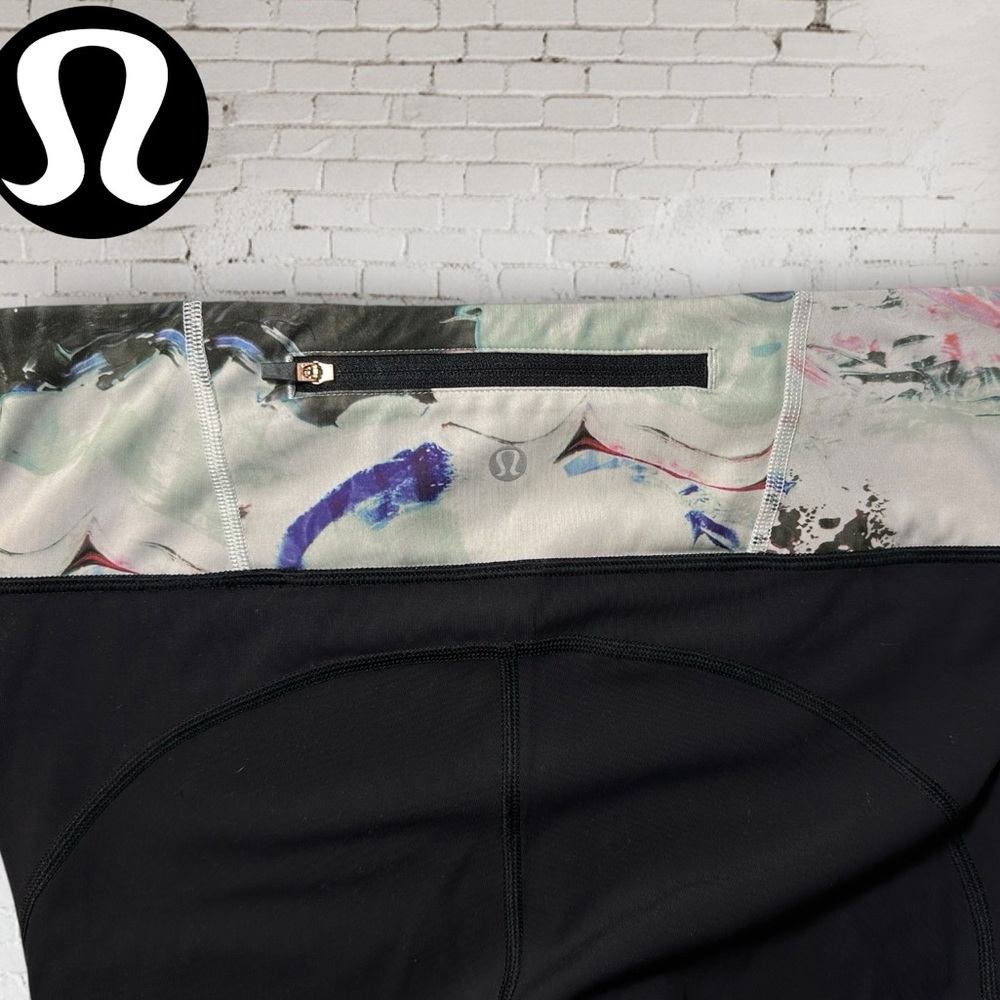 Lululemon Pace Pusher Crop Black Pigment Wave Sz 8. Zipper pocket - Picture 4 of 9
